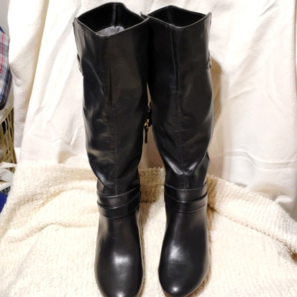 Dr. Scholl's  Be Energized  foam technology wedged heel boots - Picture 2 of 16